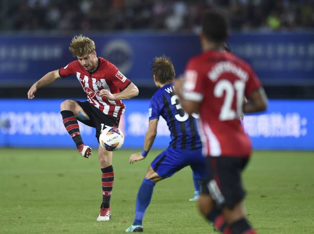 心勃勃的目 心勃勃的目