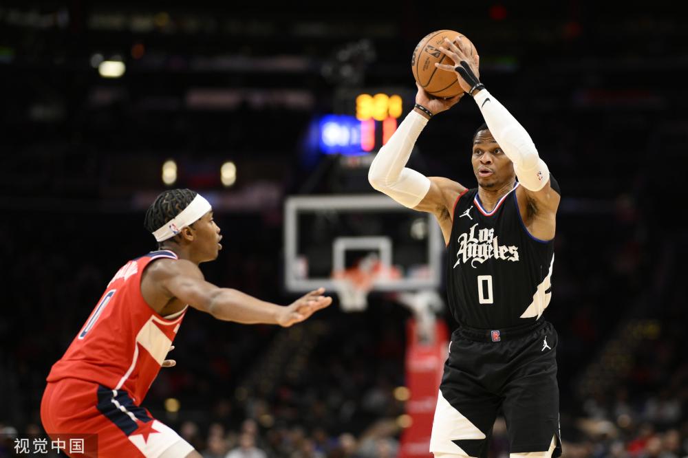 鲜明对比的 鲜明对比的